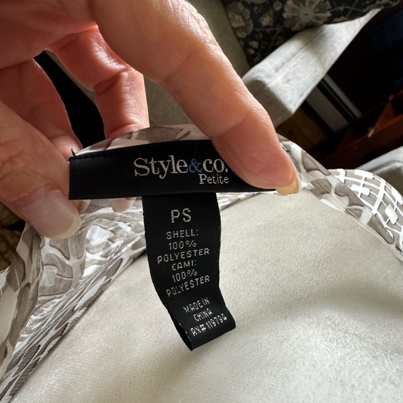 Style & Co, handkerchief style blouse - Picture 5 of 5